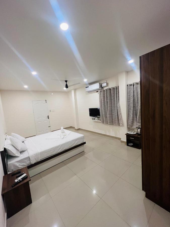 Heres Haut Residency Kochi Exterior photo