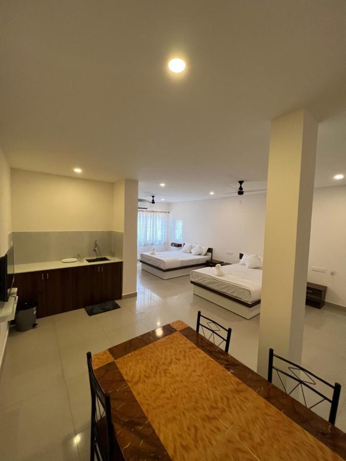 Heres Haut Residency Kochi Exterior photo