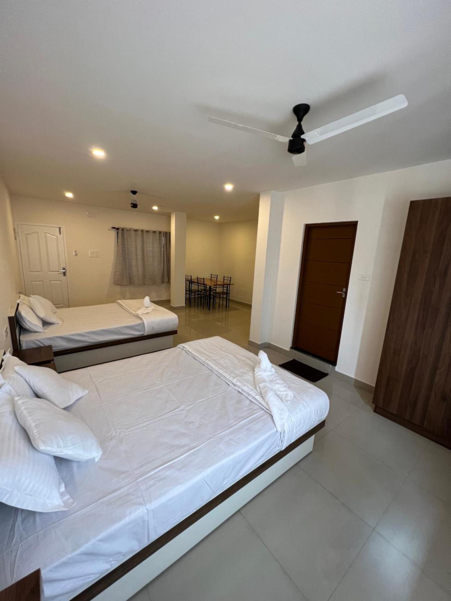 Heres Haut Residency Kochi Exterior photo