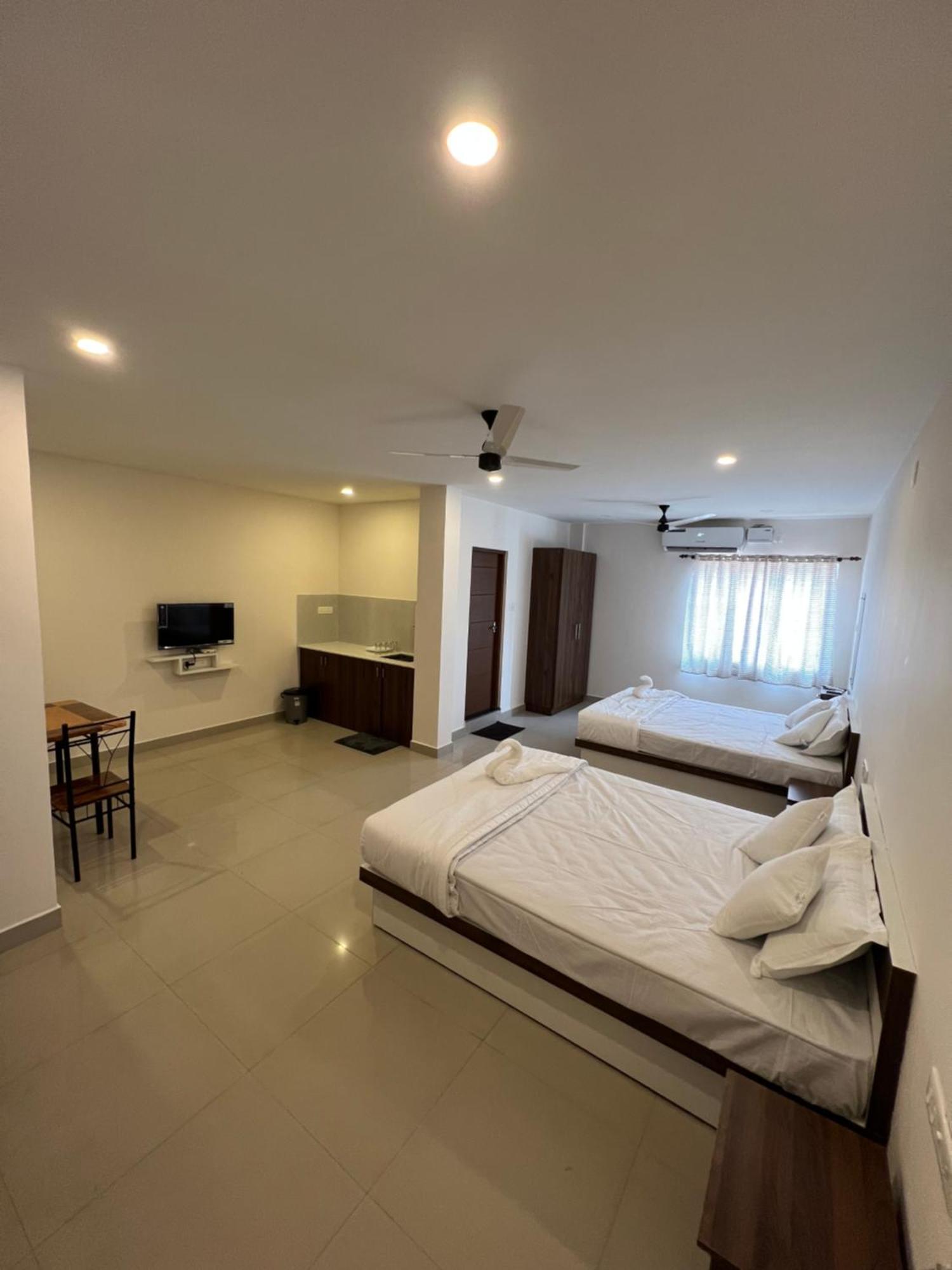 Heres Haut Residency Kochi Exterior photo