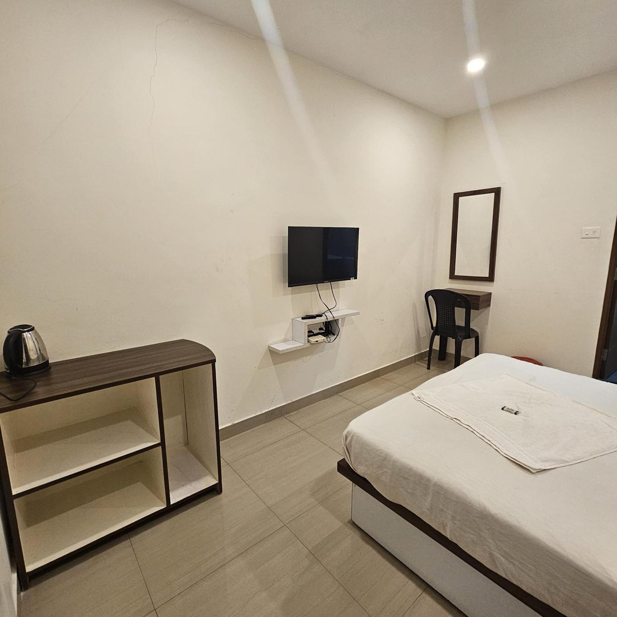 Heres Haut Residency Kochi Exterior photo
