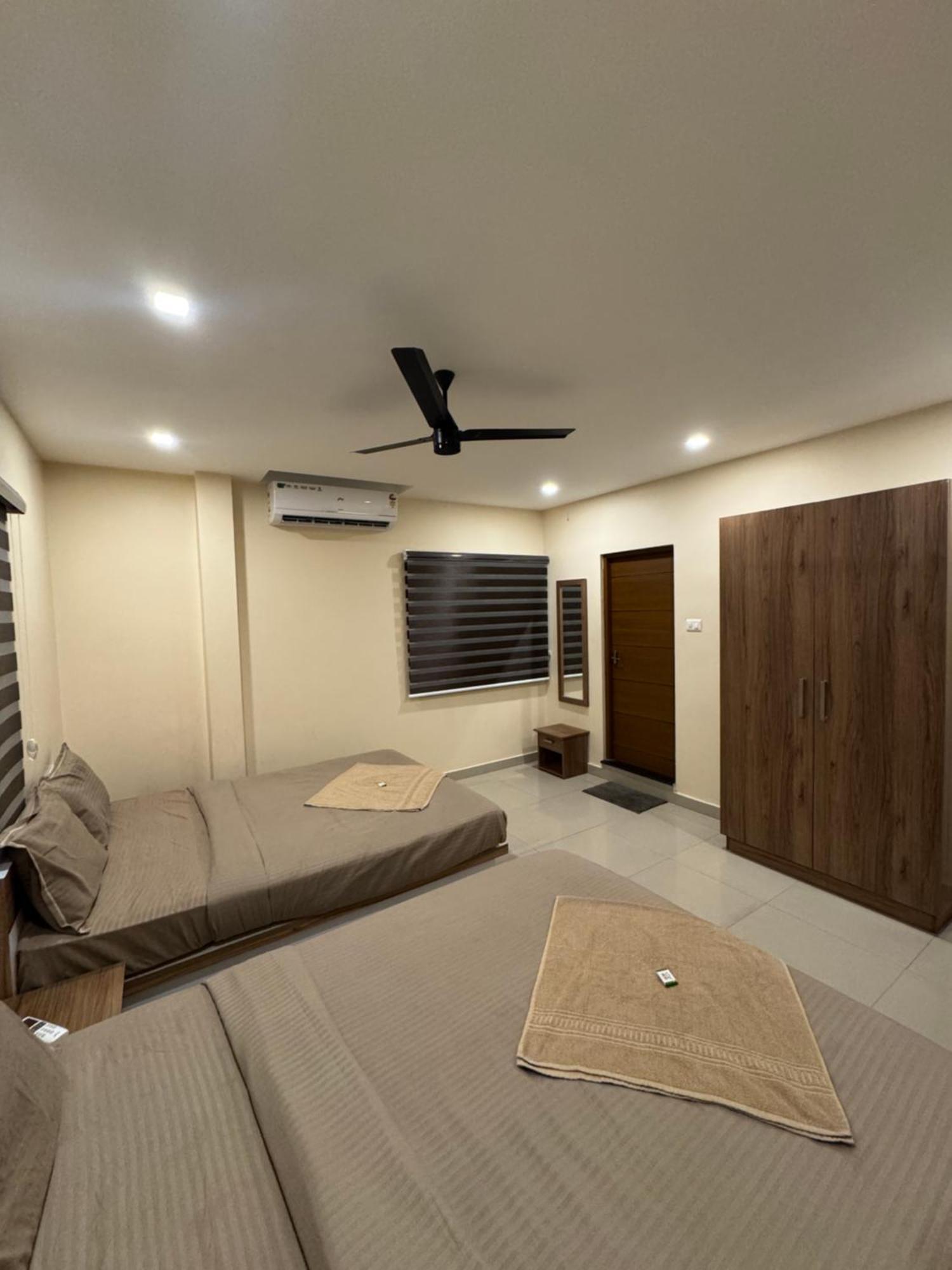 Heres Haut Residency Kochi Exterior photo