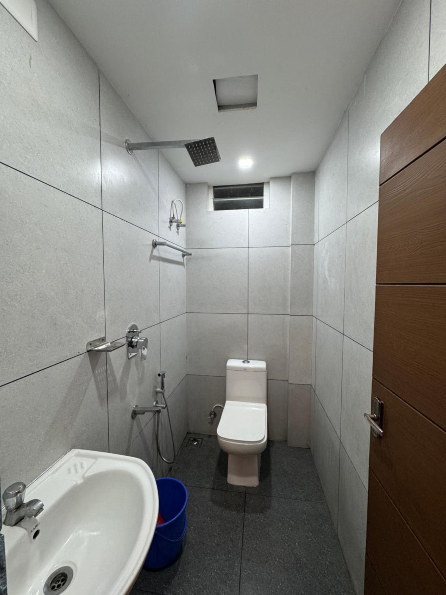 Heres Haut Residency Kochi Exterior photo