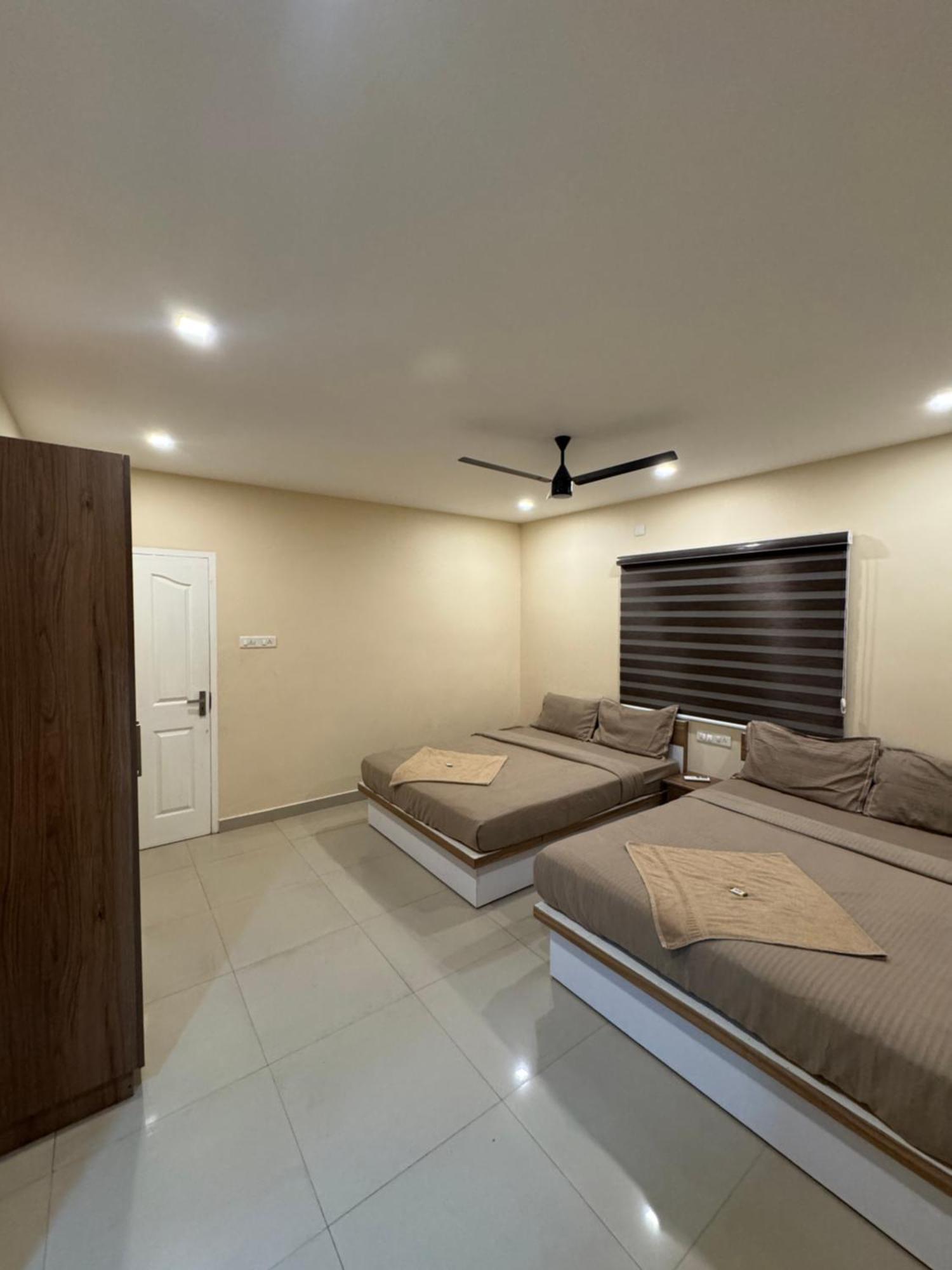 Heres Haut Residency Kochi Exterior photo
